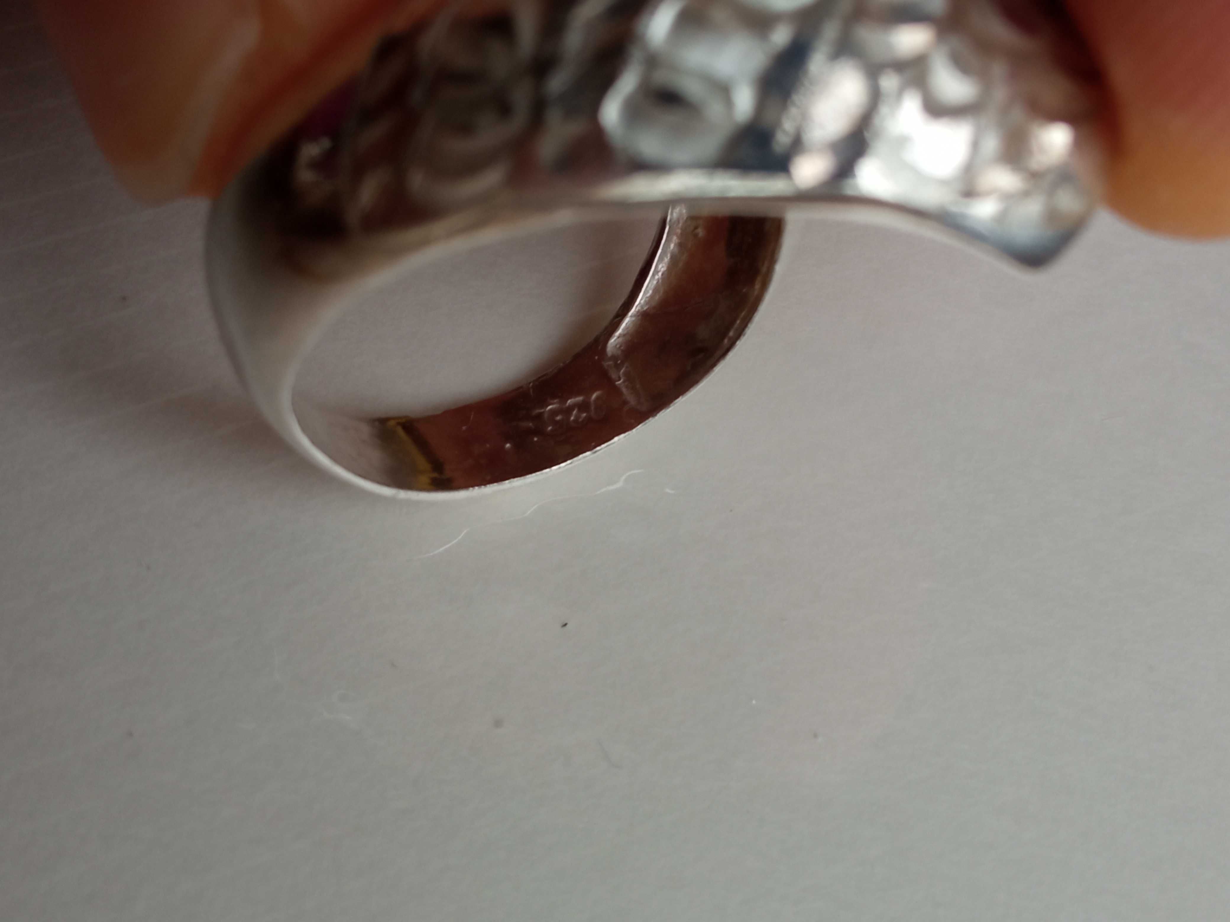 Duży pierścionek elegancki ślimak rozmiar 18 7g Srebro 925