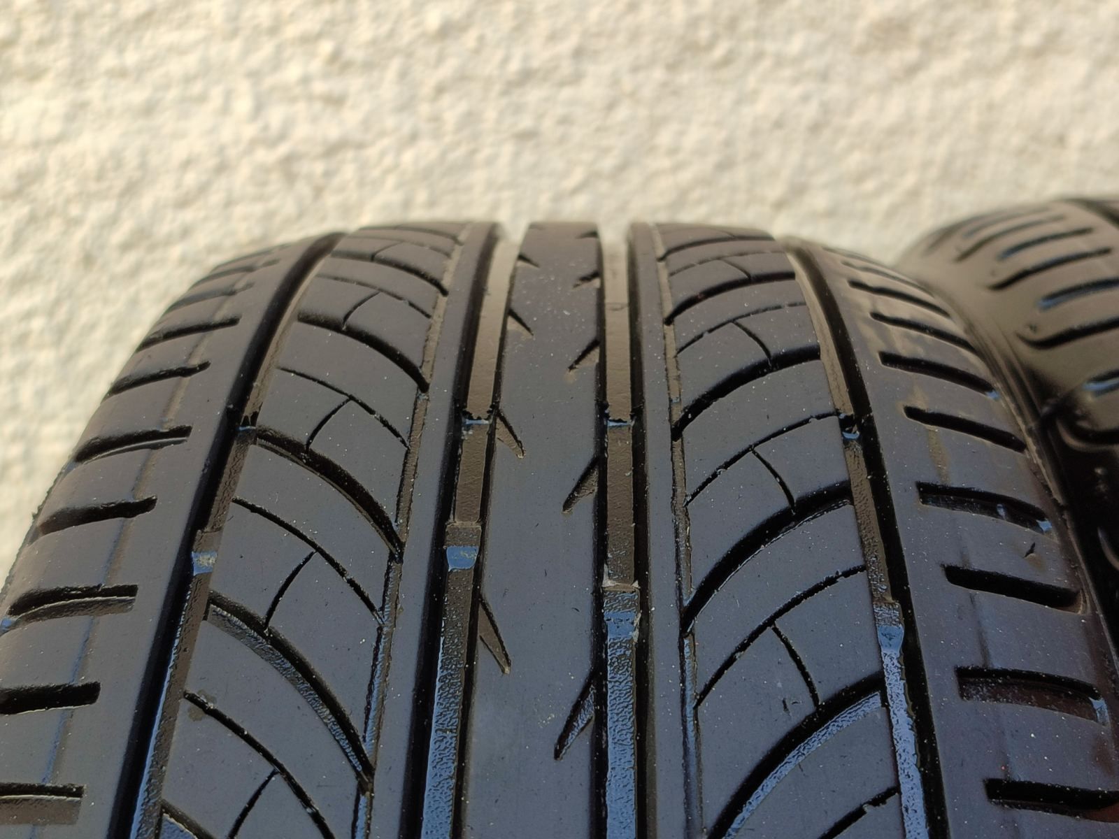 Premiorri 185/60 R15