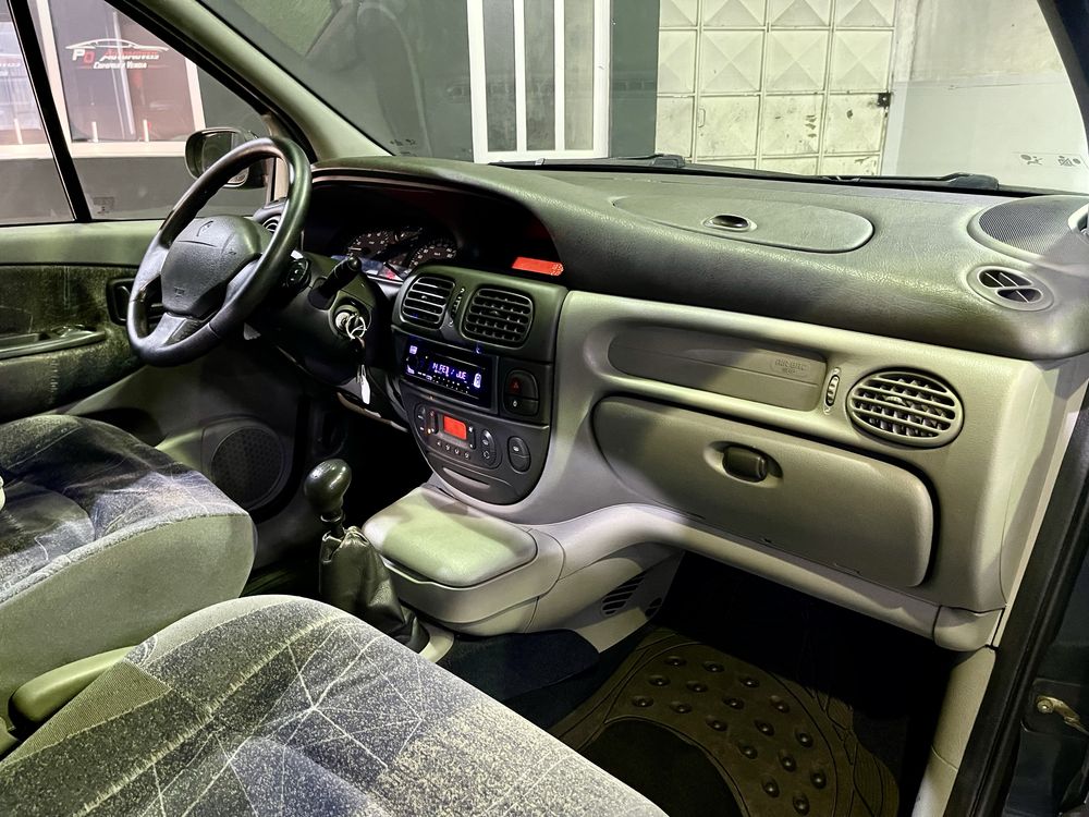 Renault Scenic 1.4 16v