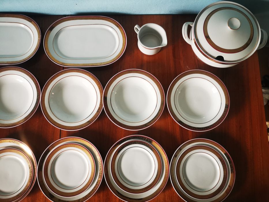 Serwis obiadowy dla 6 osób zlocona porcelana WŁOCŁAWEK lata 70 prl