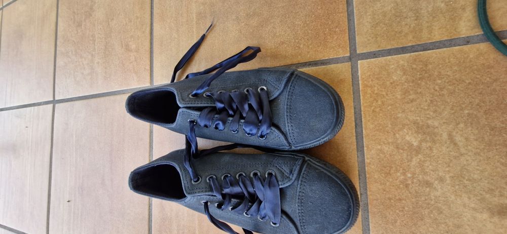 Buty damskie Sprandi w rozm. 36