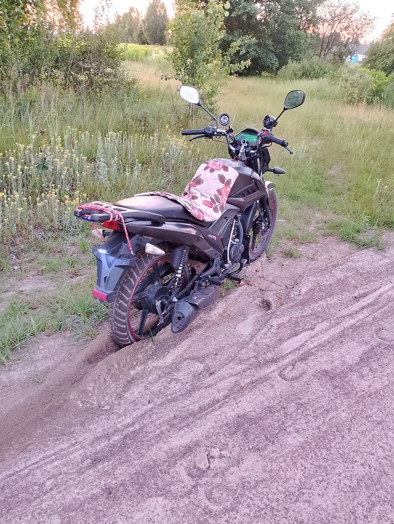 500$ на ходу,сів поїхав)