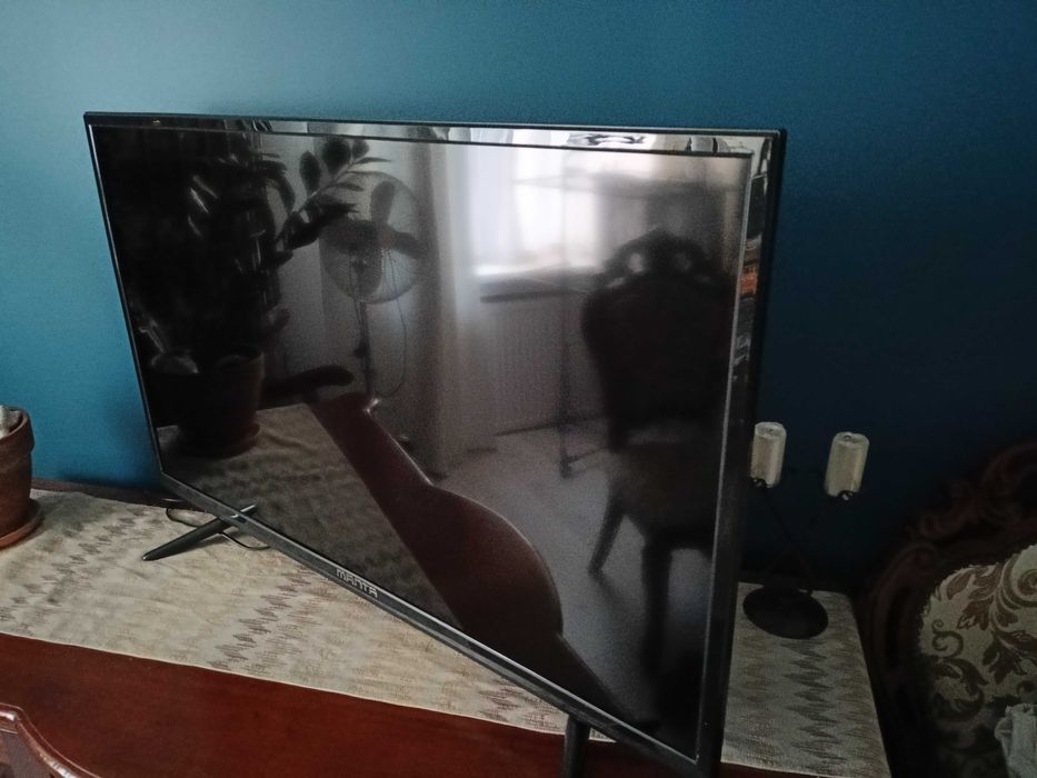 Sprzedam telewizor Manta LED TV 40 cali DVB-T/T2 MPEG4.