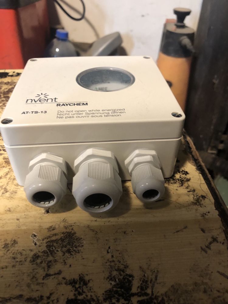 Termostat nVent AT-TS-13