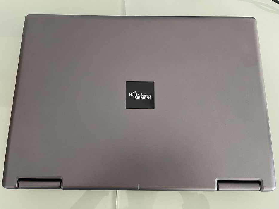 Fujitsu-Siemens Windows 10