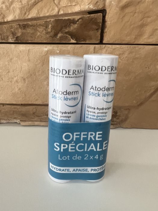 Бальзам стік для губ Bioderma