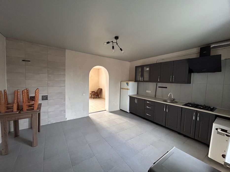 Продаж частини будинку