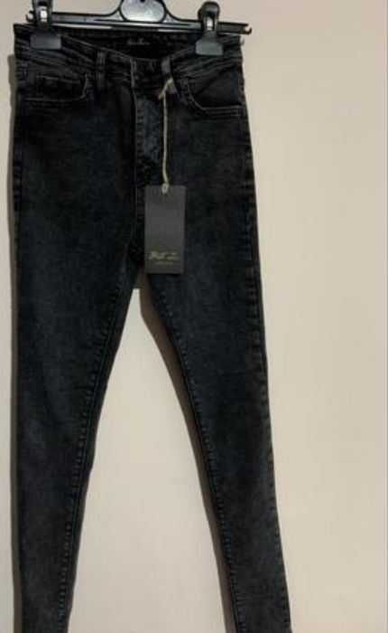 Джинсы женские скины