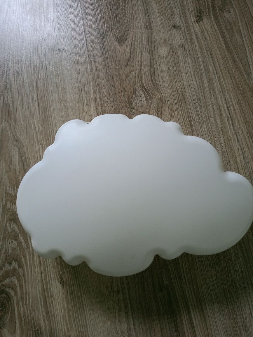 Lampka Ikea chmurka