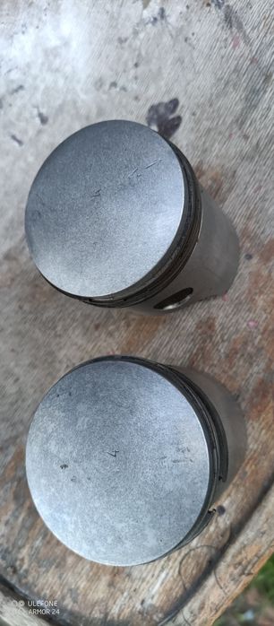 Поршня в зборі з кольцами пальцями ява