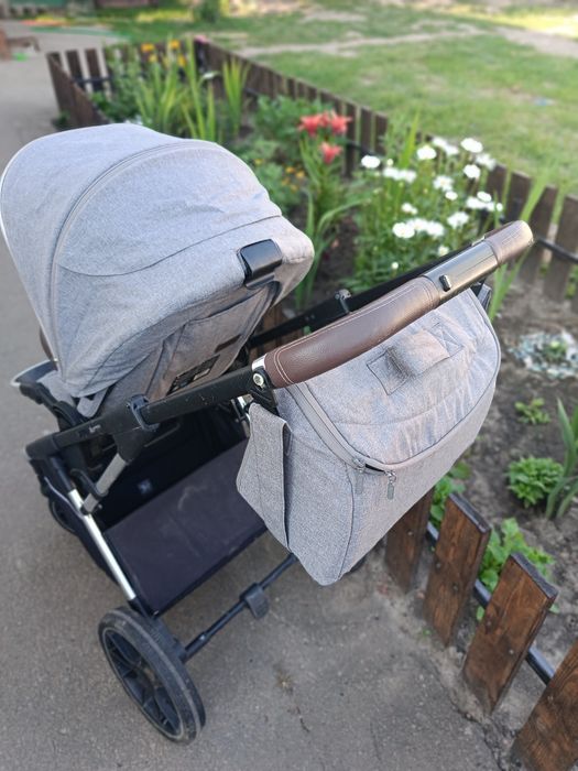 Коляска CARRELLO Aurora 2 в1.