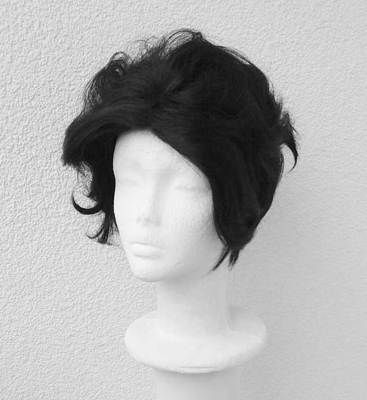 Krótka czarna peruka męska z przedziałkiem cosplay wig czarny krótki