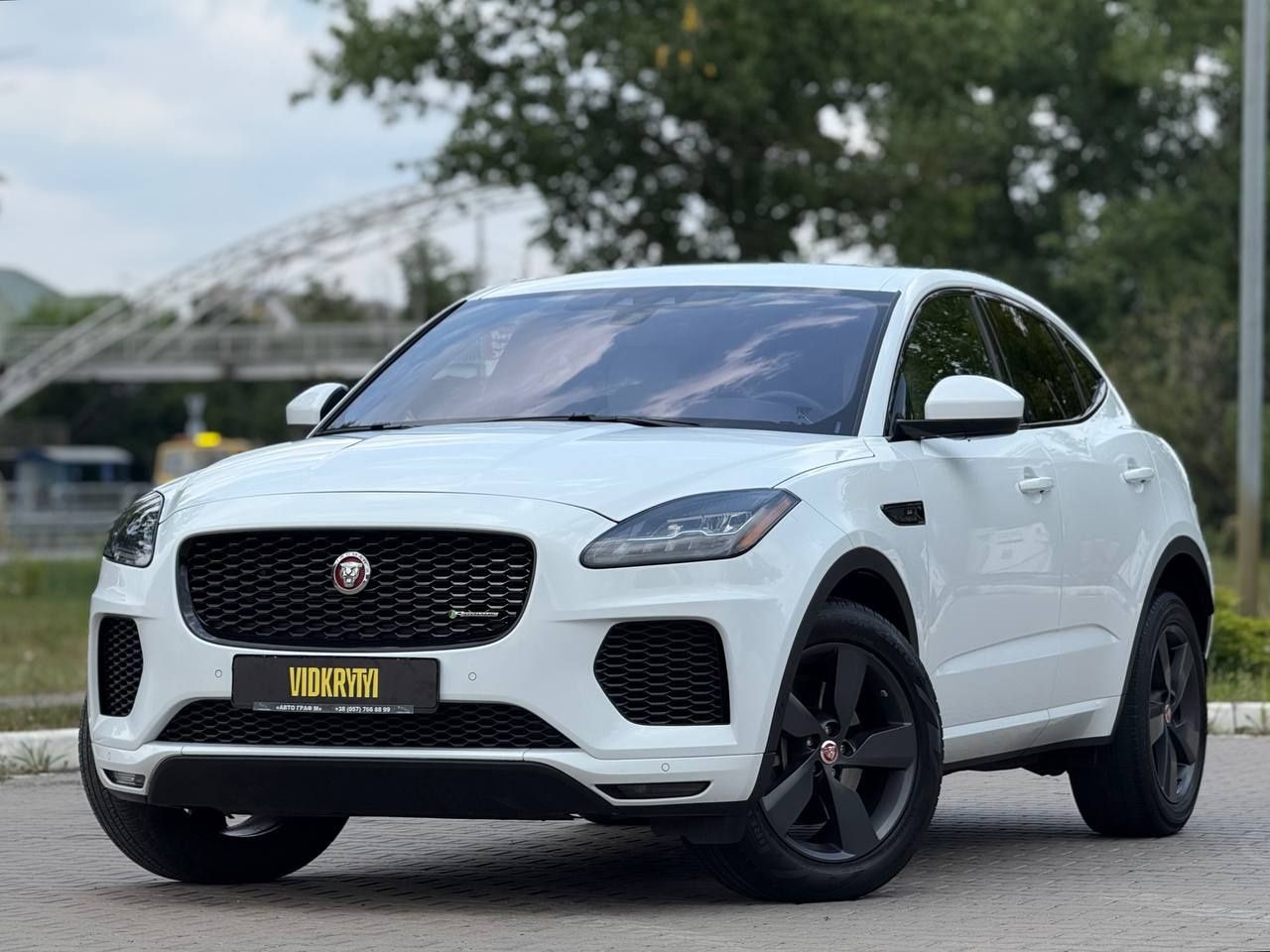 Jaguar E-Pace 2019 року, 2.0 бензин, AWD, автомат, пробіг 38 тис.км.