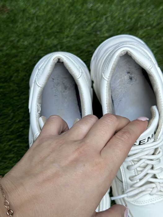 Кроссовки на высокой платформе как Buffalo