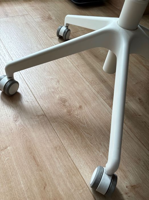 Cadeira de escritório bege\branca