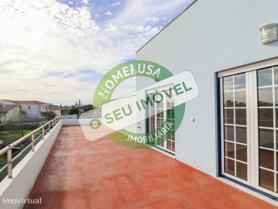 Moradia T3 + Espaço comercial