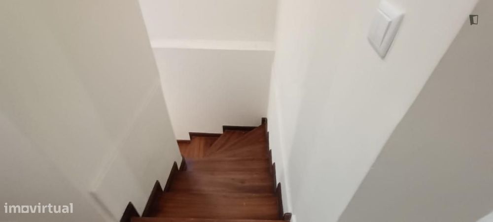 Casa com 4 quartos - localizado em Vila nova de gaia
