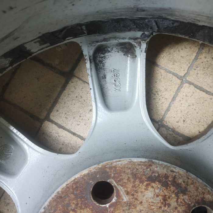 Диски R - 15 з резиною, або без