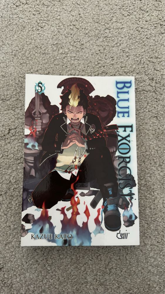 Vendo livros mangá Blue Exorcist PT