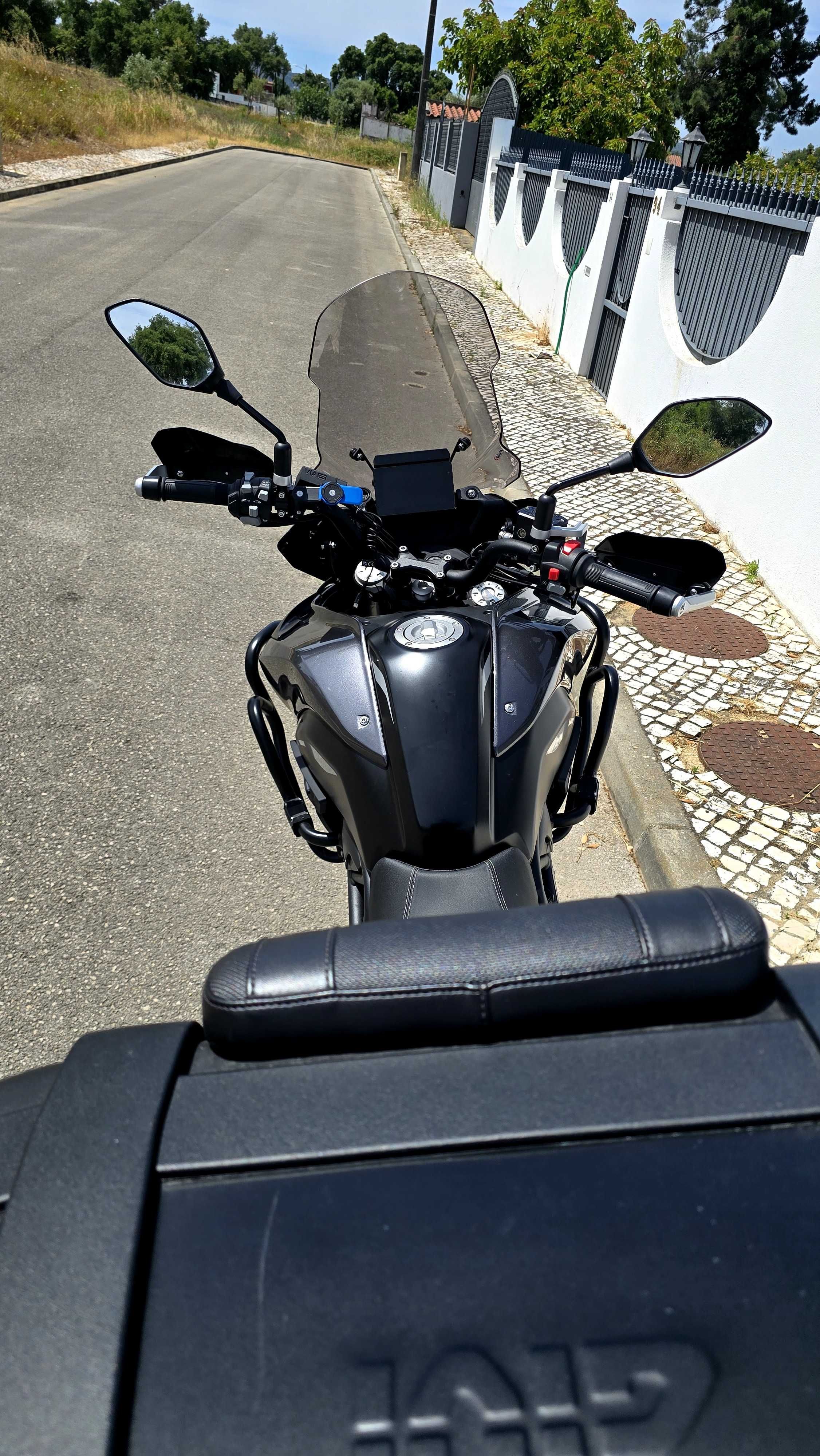 Benelli TRK 702 como nova