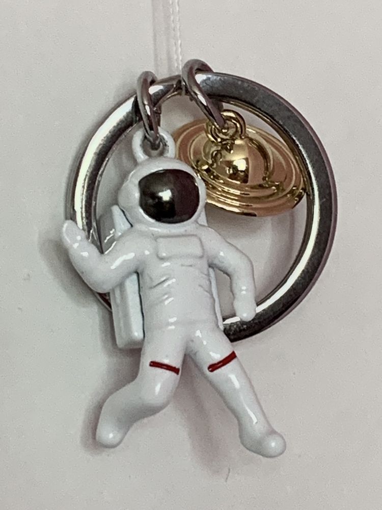 Металевий 3D брелок Астронавт METAMORPHOSE Astronaut космонавт