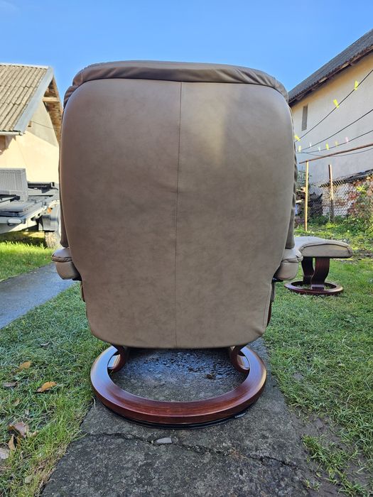 Крісло шкіряне реклайнер