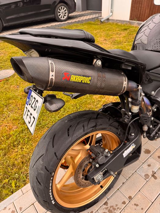 Yamaha R1 2009 – gotowa do sezonu! Stan bardzo dobry!