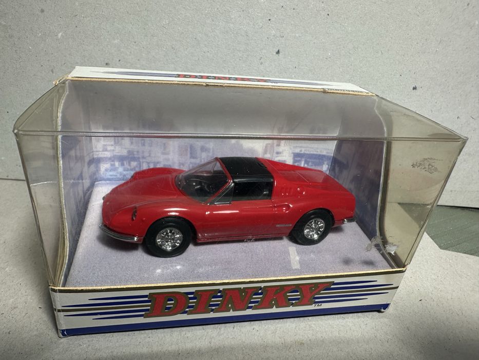 Matchbox Dinky Toys Ferrari Dino