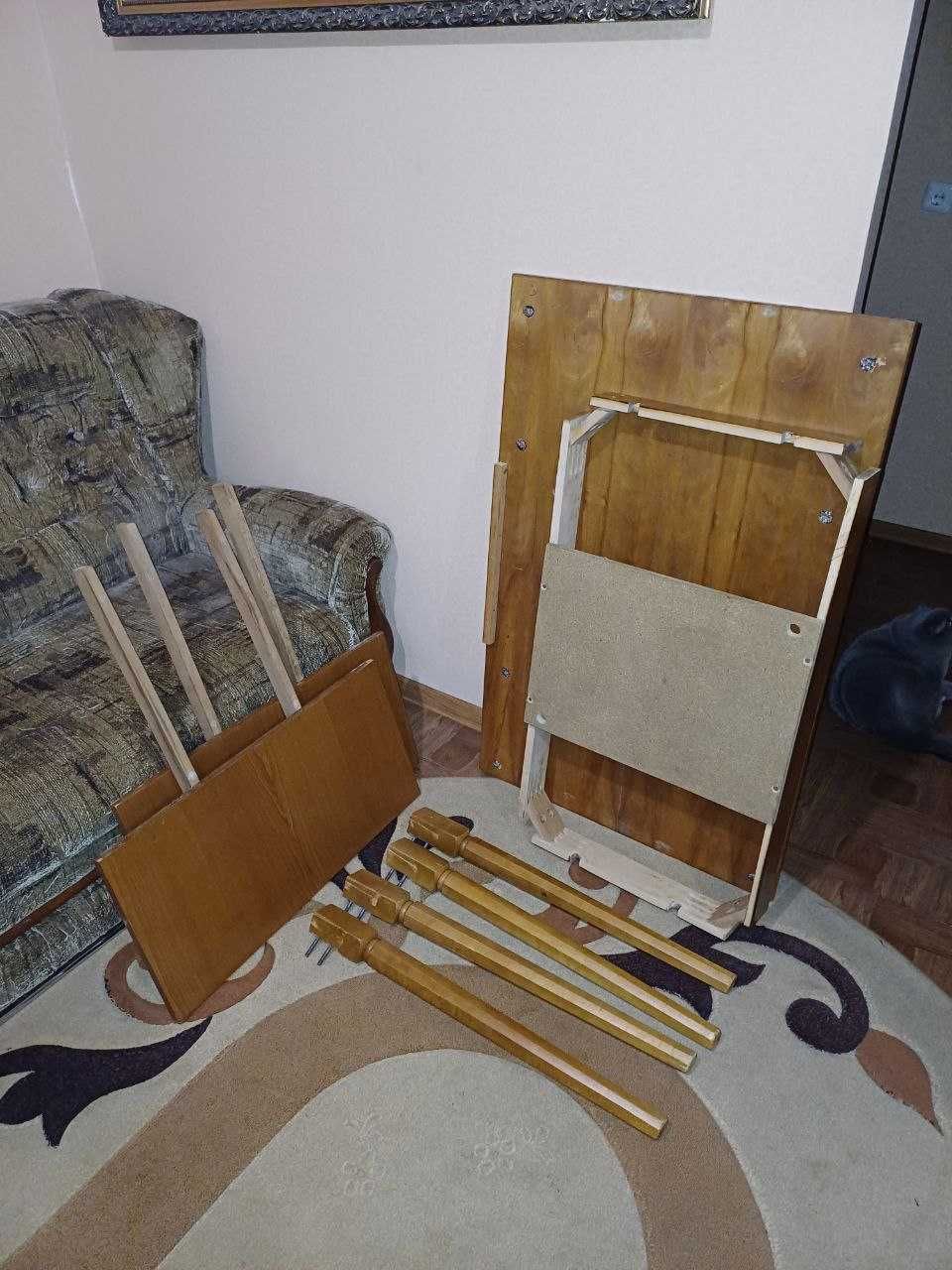 Стіл розсувний дерев'яний