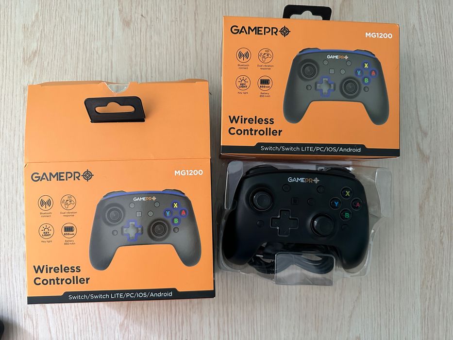 Ігровий геймпад.