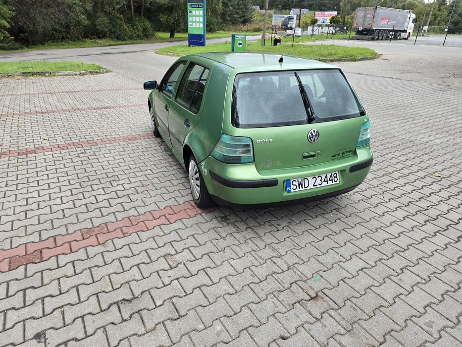 Volkswagen Golf IV 1.6 Benzyna
