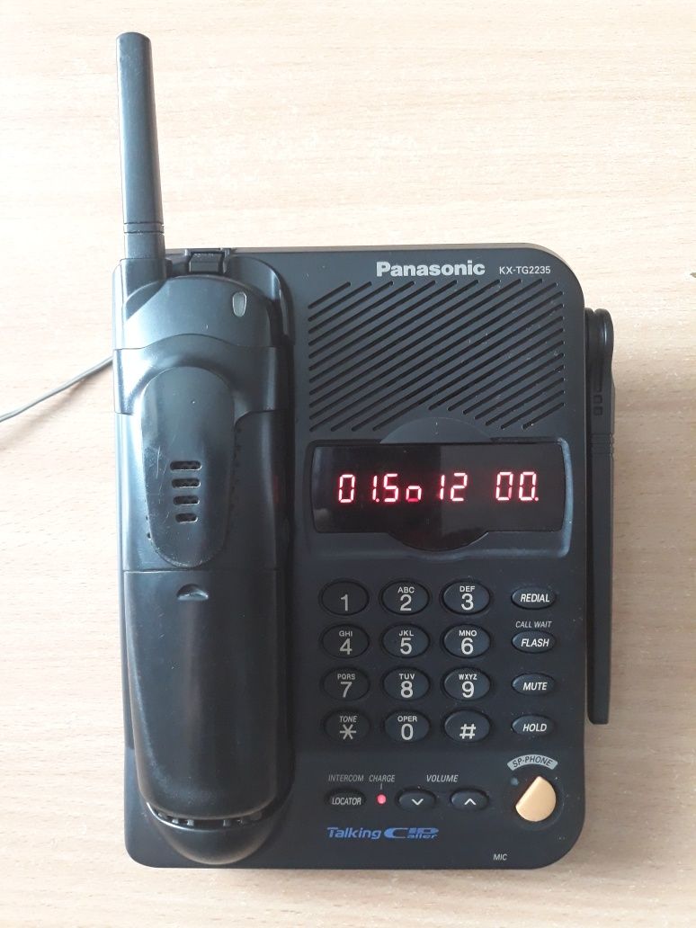 Радиотелефон Panasonic KX-TG2235 со встроенным АОН РУСЬ 28 Соната.