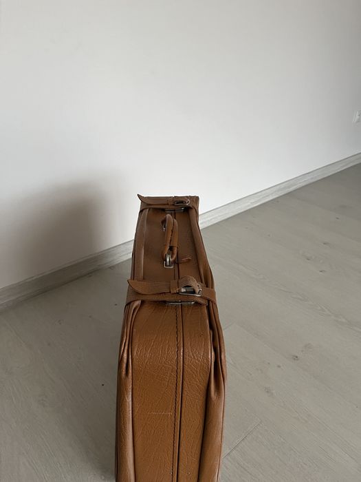 Walizka skórzana retro z 2 kluczykami