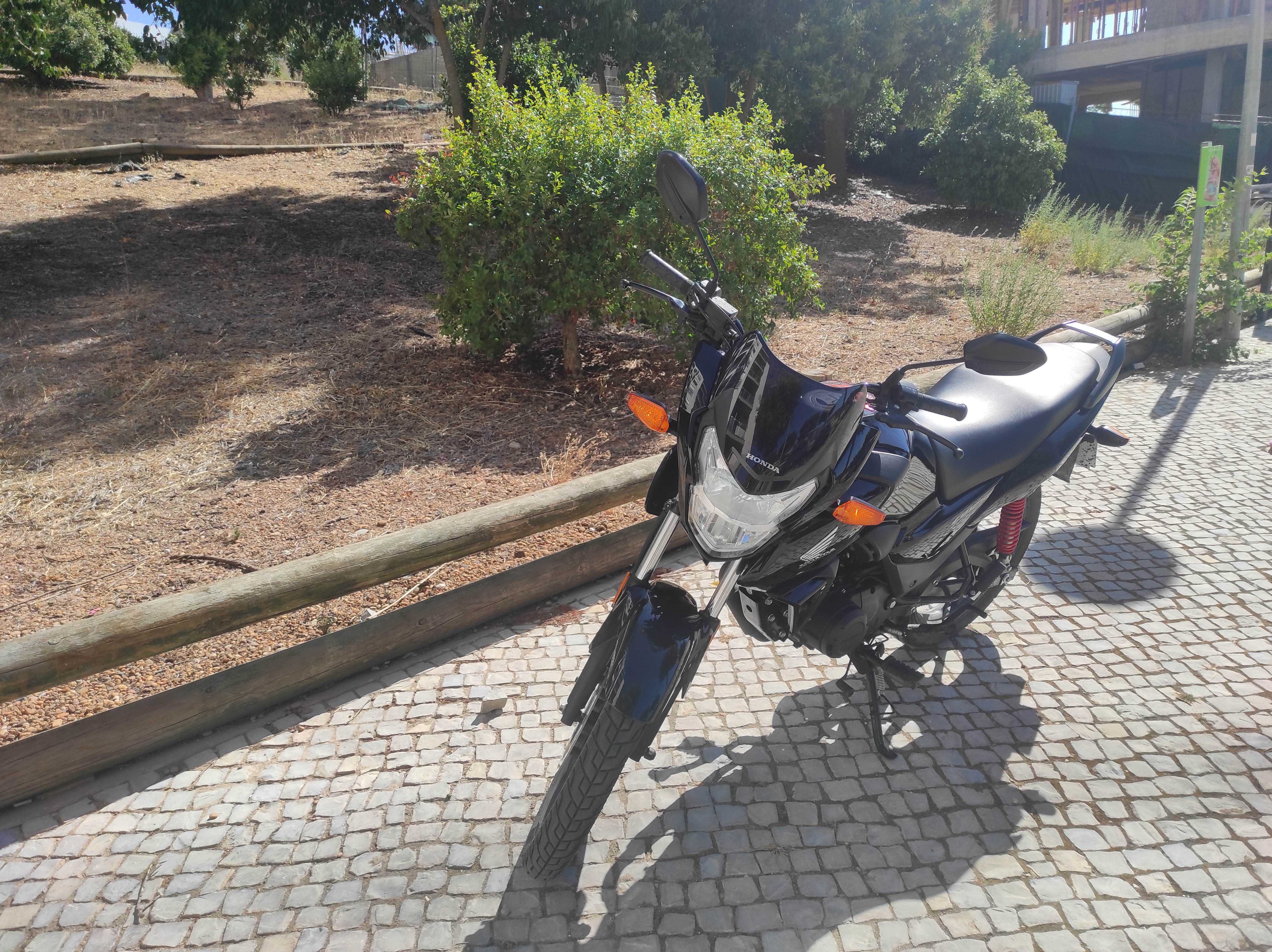 Honda CB 125 f 2024