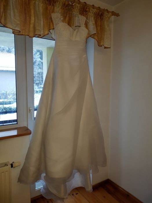Nowa suknia ślubna r.38-40