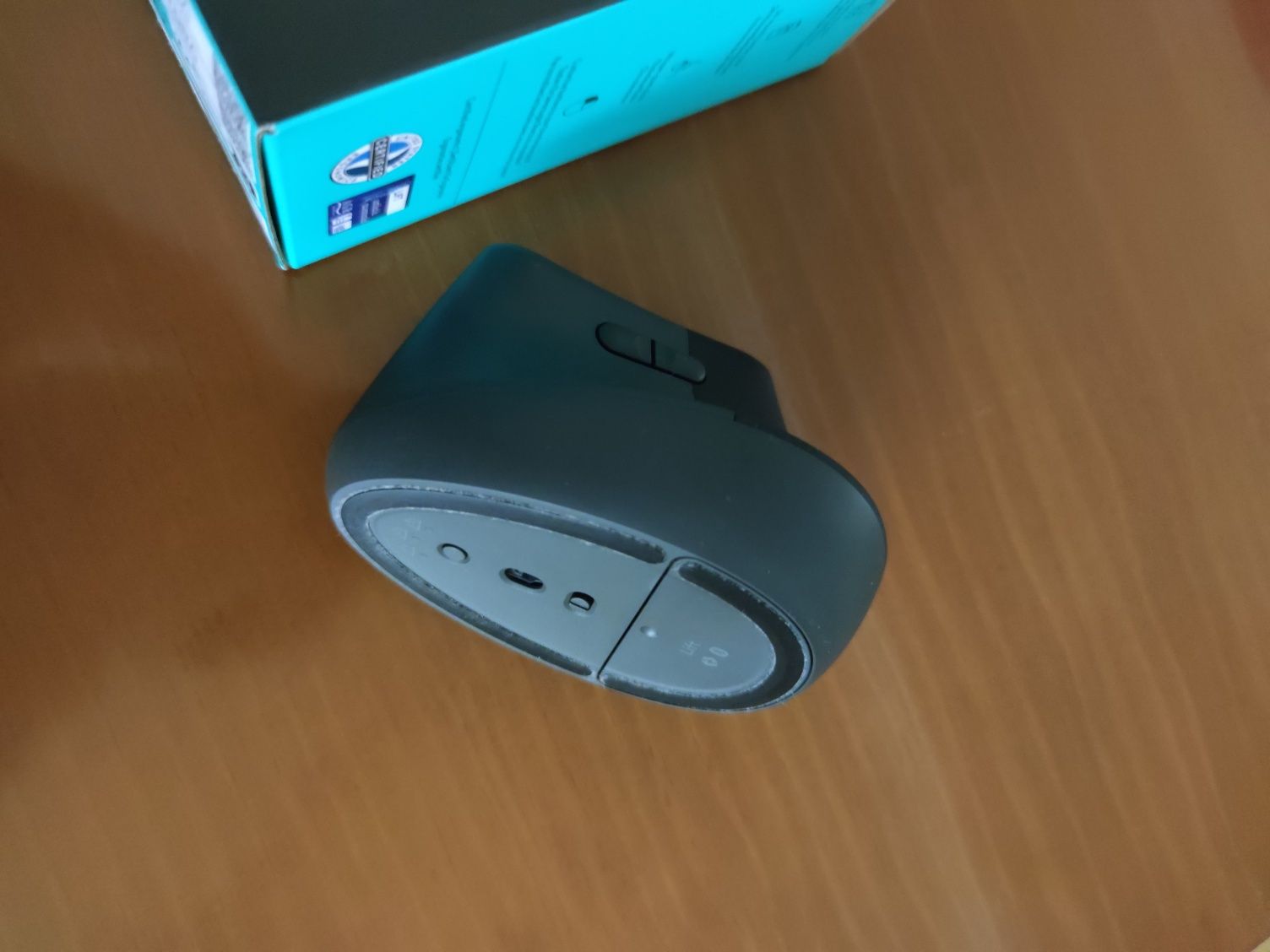 Rato Vertical Logitech Semi-novo