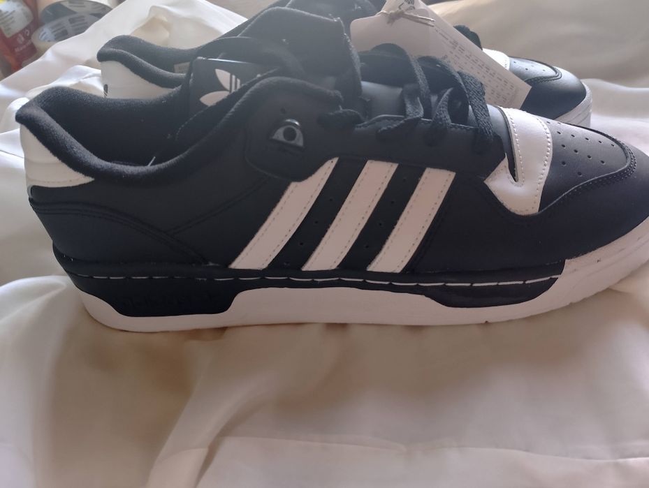 Nowe oryginalne buty Adidasa męskie