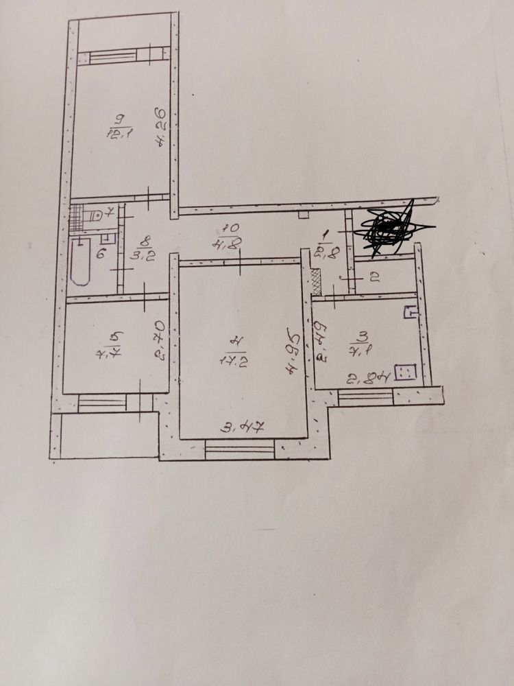 Продам 3х кімнатну квартиру 1 мкр-Варус