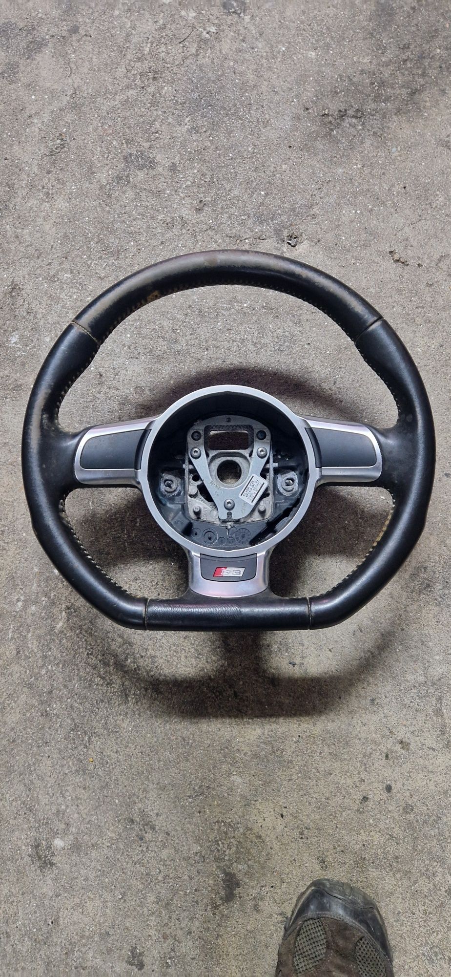 Volante Audi S3 8P