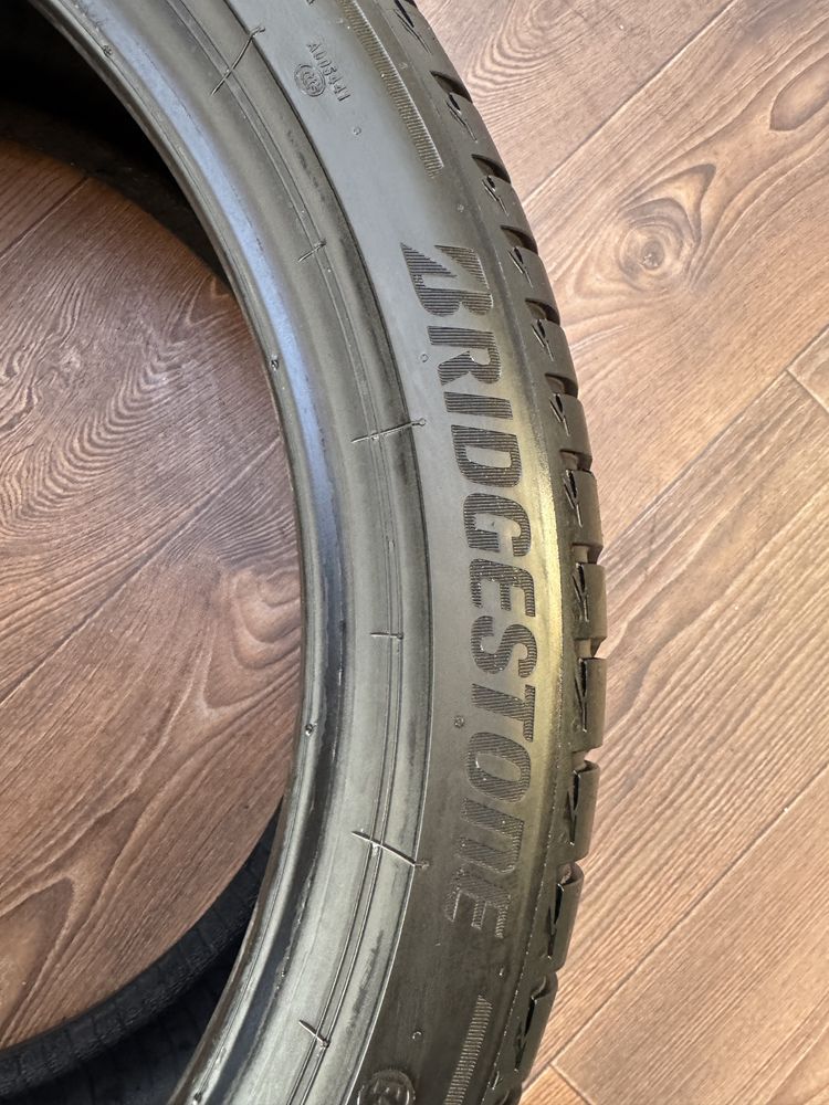Шини Bridgestone 225/40/R18