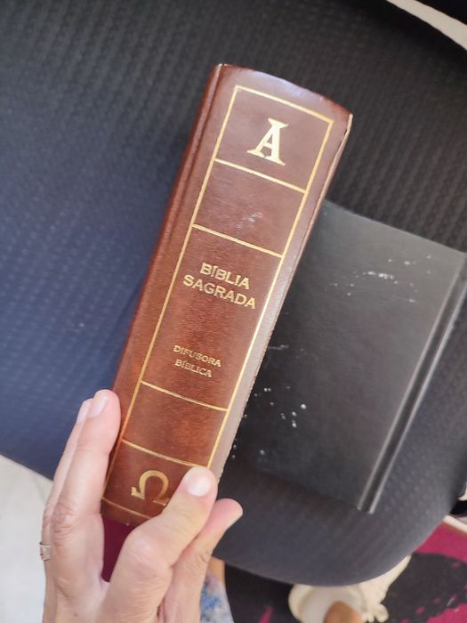 Bíblia e escrituras  sagradas