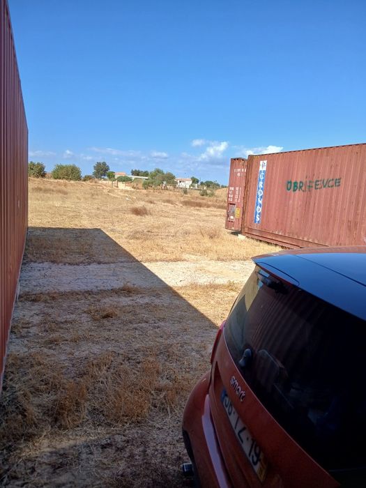 Vendo/alugo ou permuto terreno zona industrial de Algoz com 3contentor