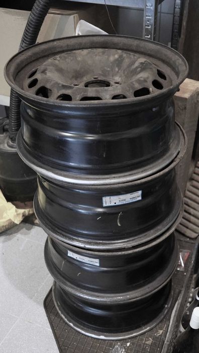 Citroen C5 III felgi stalowe 16" (oryginał z kołpakami Citroena)