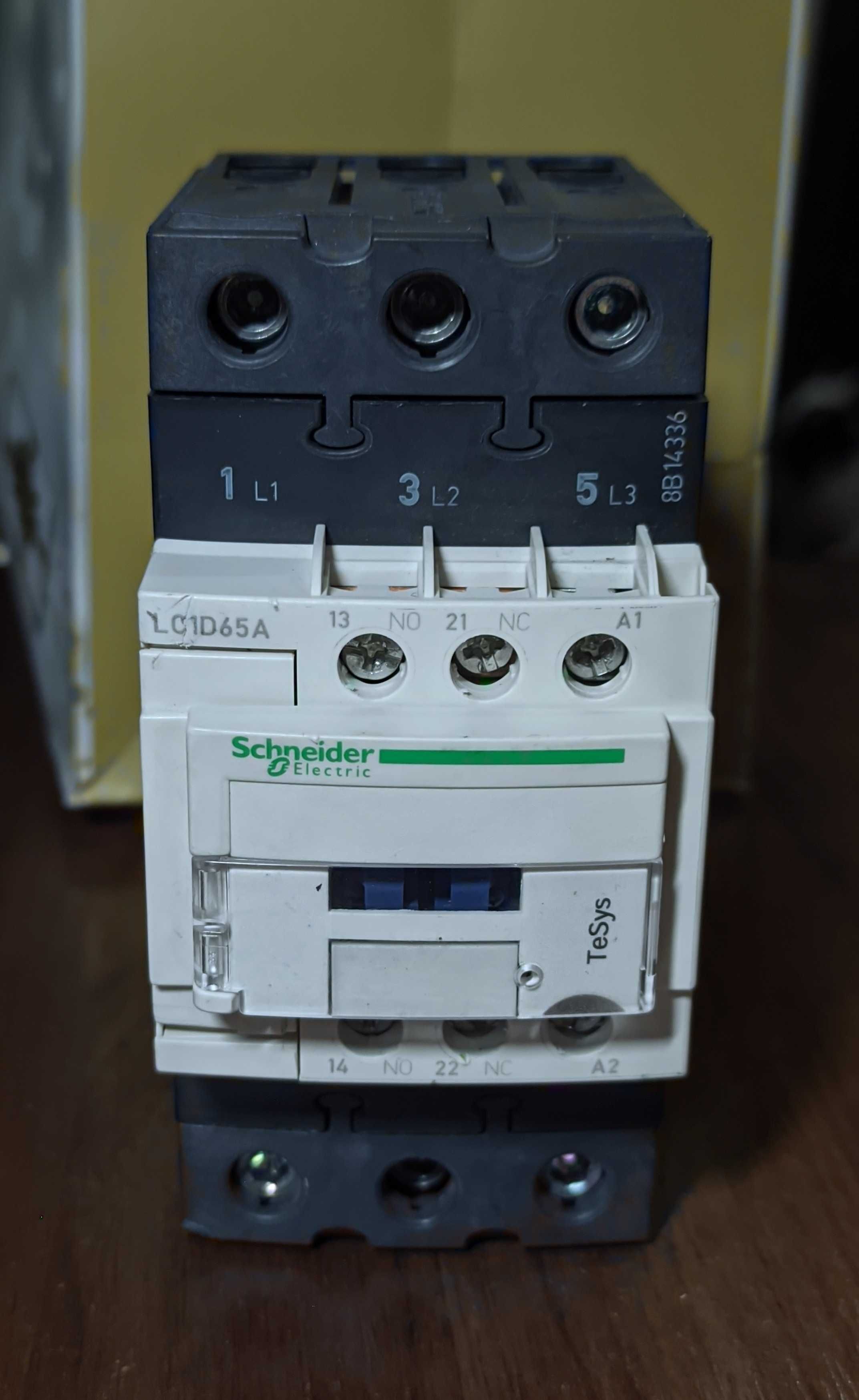 Контактор 65a Schneider Electric LC1D65