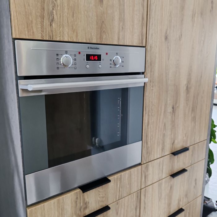 Piekarnik do zabudowy Electrolux E0B32100X