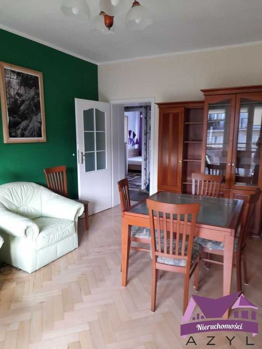 Umeblowane M-3, Chłodna