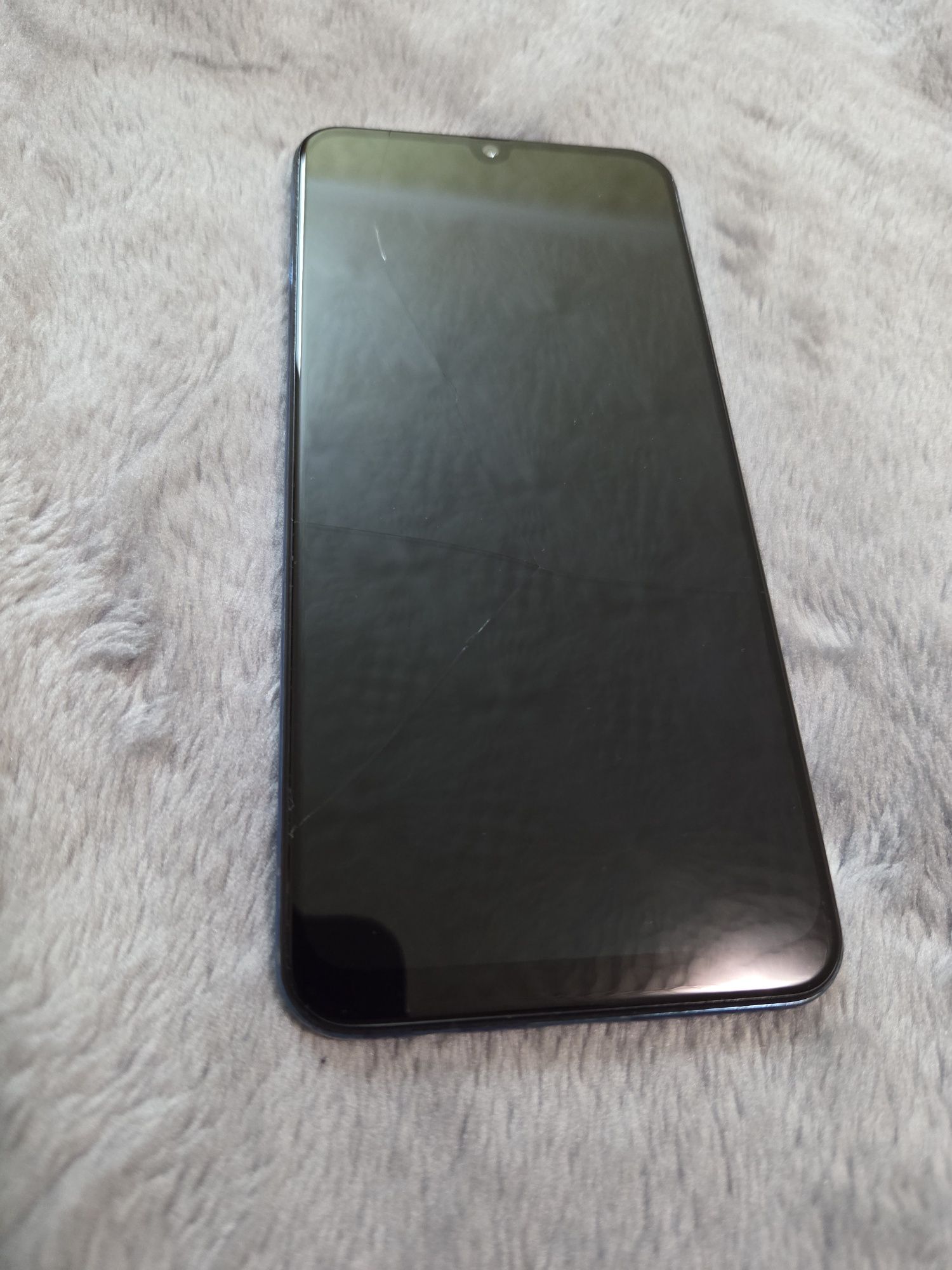 Мобільний телефон Samsung A50 4/64 2 sim Опис!