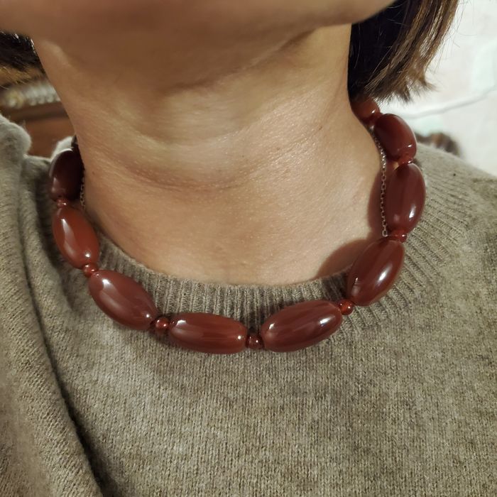 Бусы из натурального камня