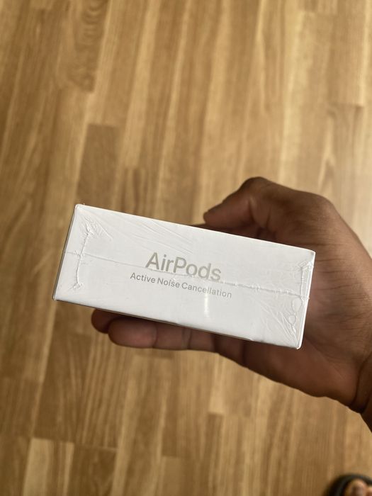 Apple Airpods 4