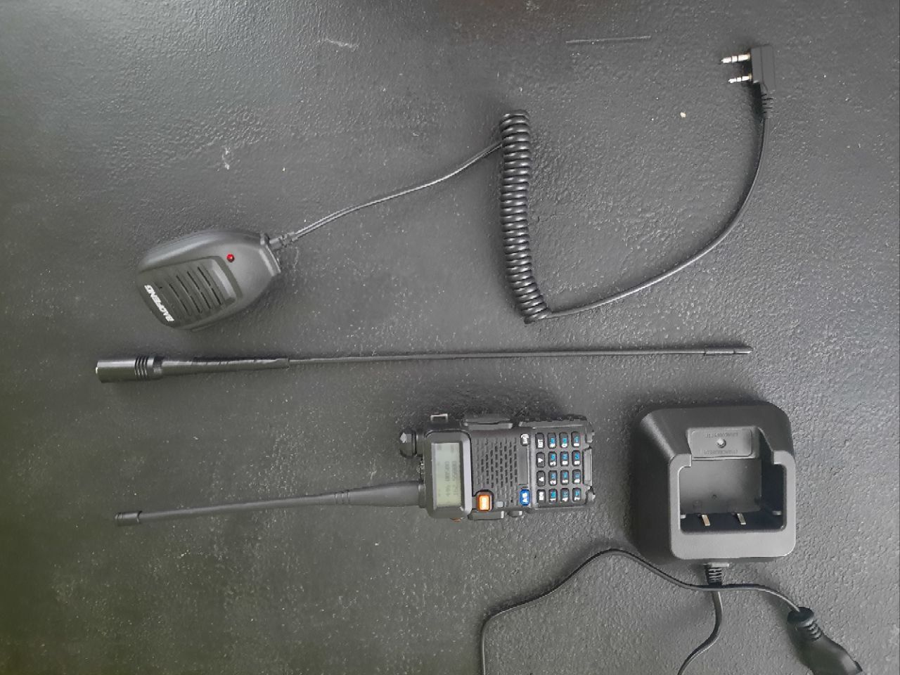 Радіостанція Baofeng UV-5R 5W BlackZ с Антеной NA-771 та Тангентой